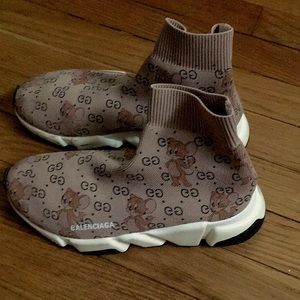 Balanciaga Size:7 Tan-ish Has mini Jerry’s on both shoes